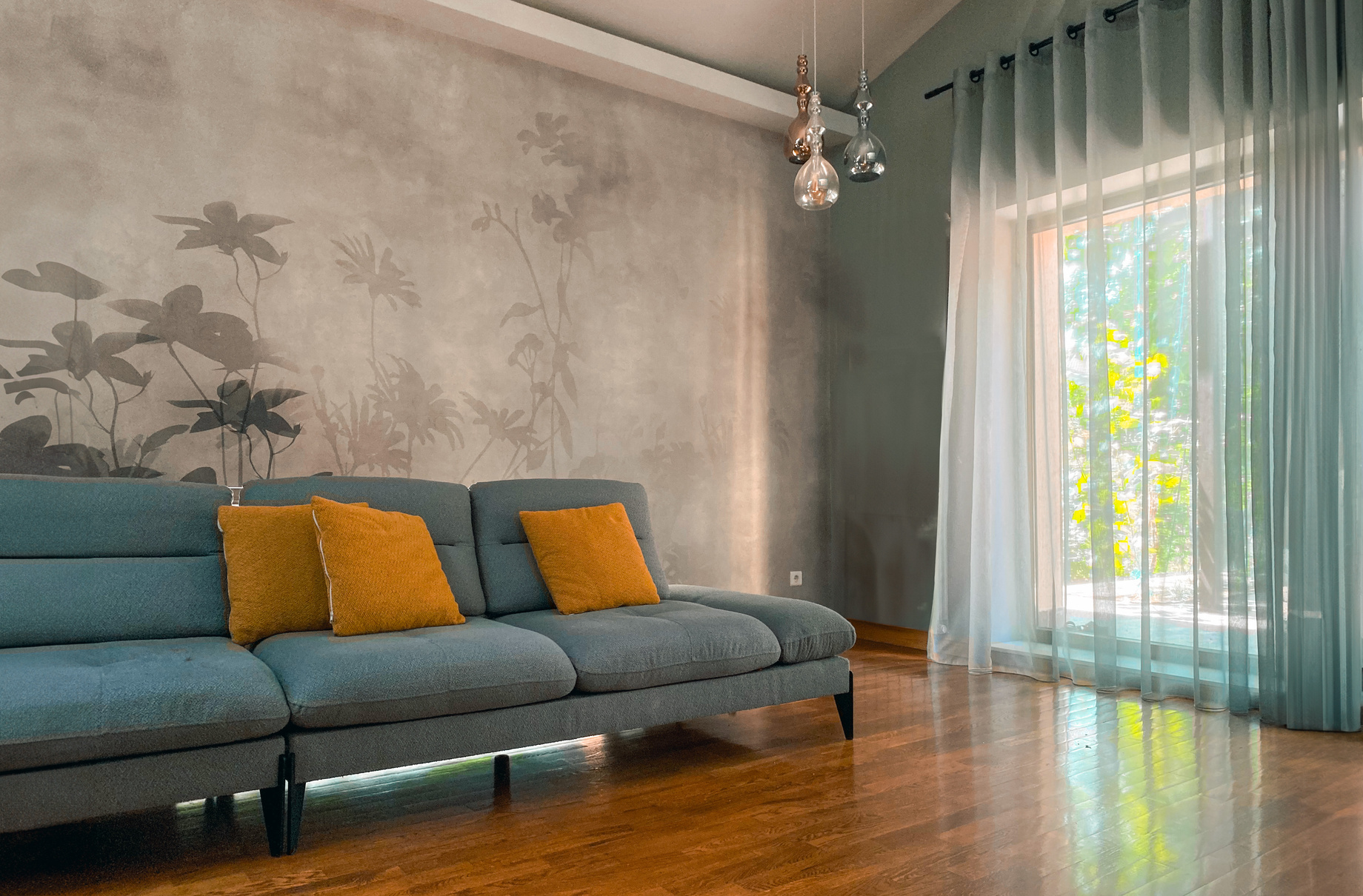 Camera de zi cu tapet spectaculos.